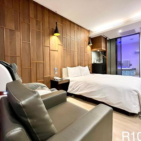 Catwalk Motel -Tainan Exterior photo