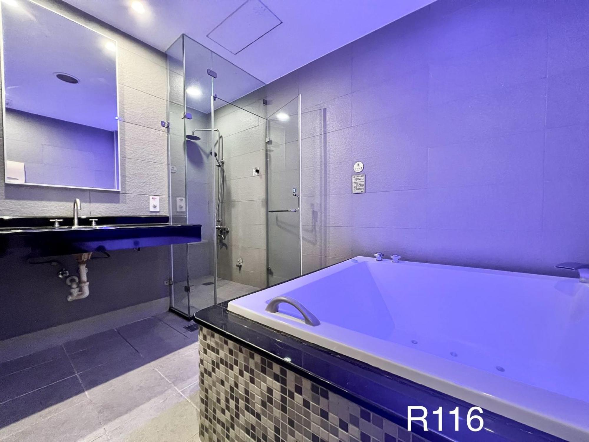 Catwalk Motel -Tainan Exterior photo