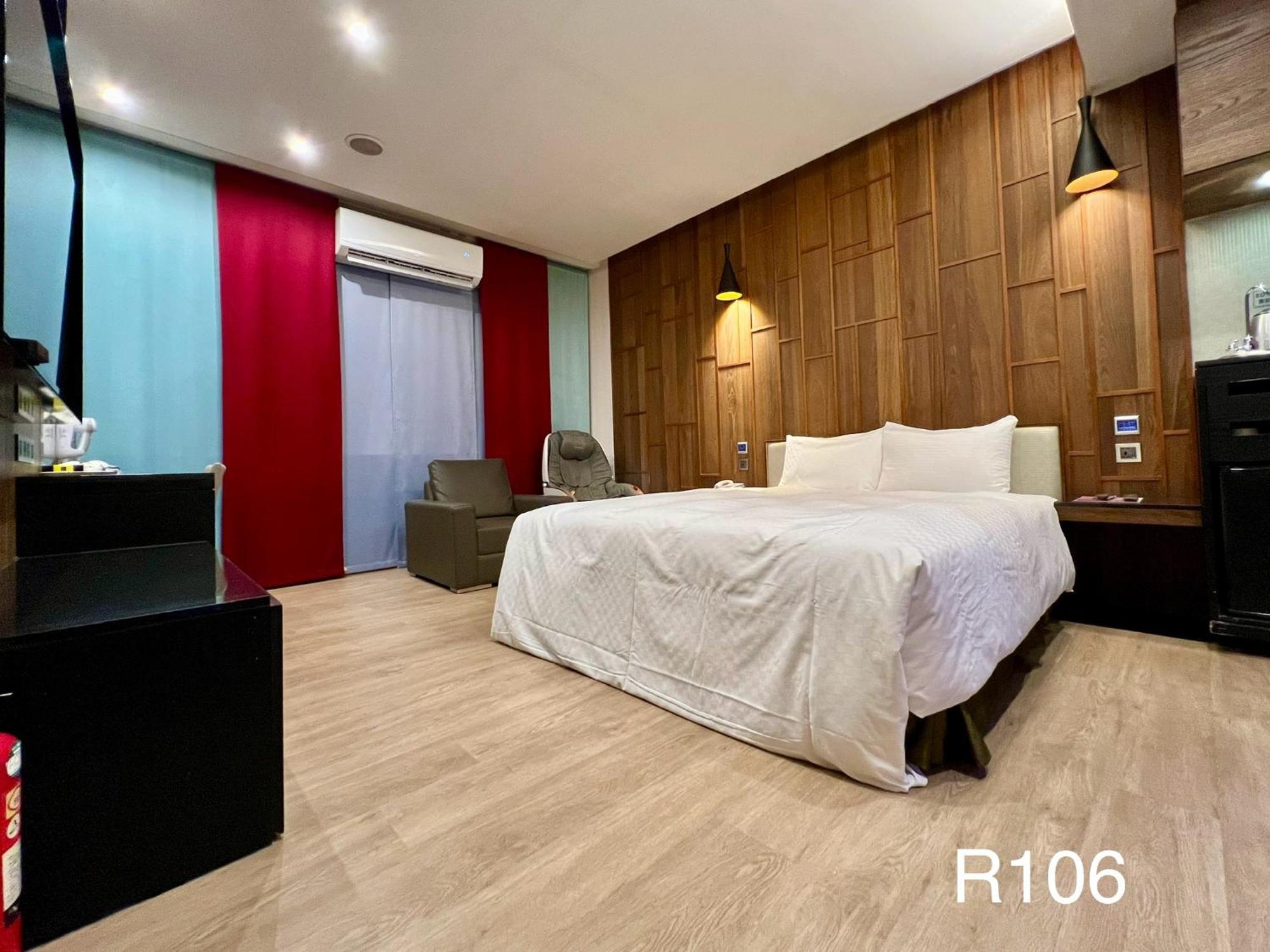 Catwalk Motel -Tainan Exterior photo
